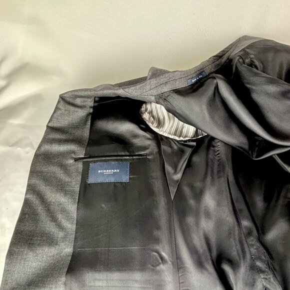SALE! BURBERRY London Vintage Wool Blazer Black Classic Buttons Size 42R - Picture 10 of 15